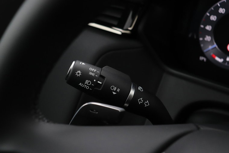 Vehicle Image 40