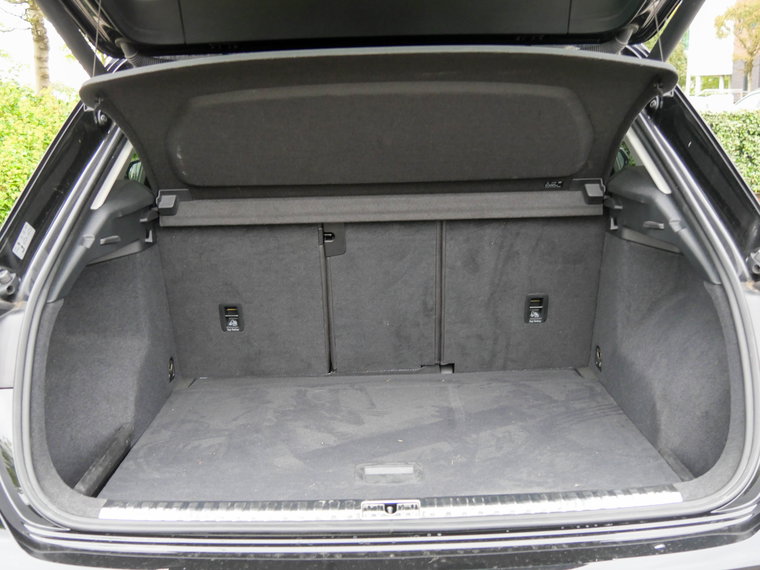 Vehicle Image 23