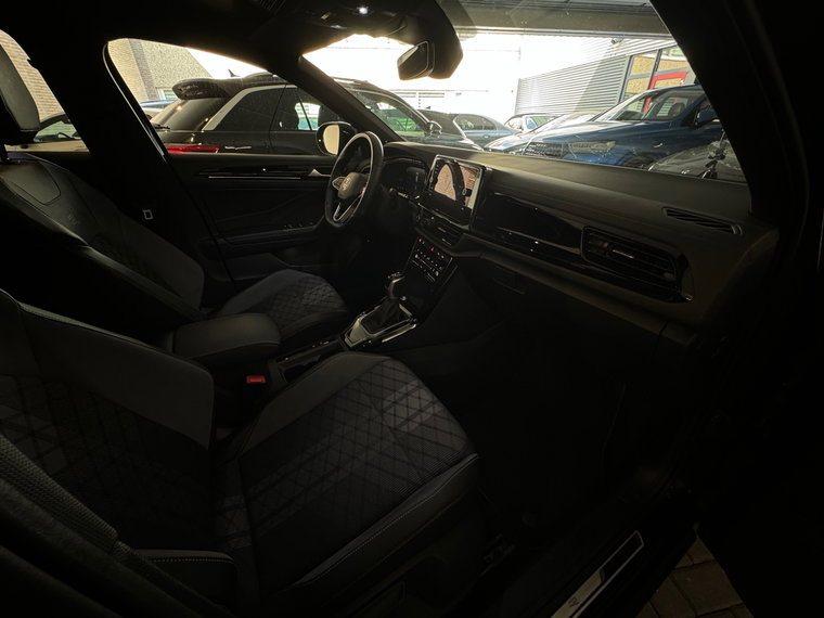 Vehicle Image 33