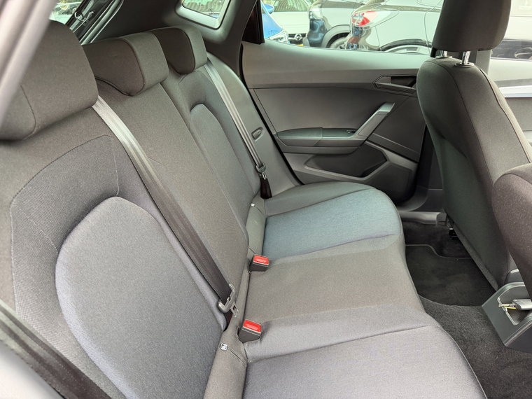 Vehicle Image 31