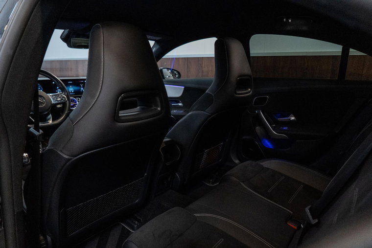 Vehicle Image 35