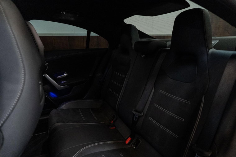 Vehicle Image 36