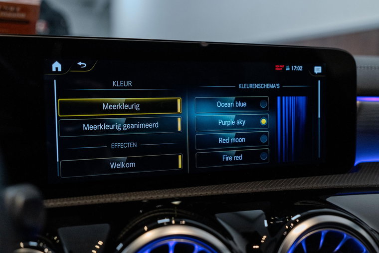 Vehicle Image 42