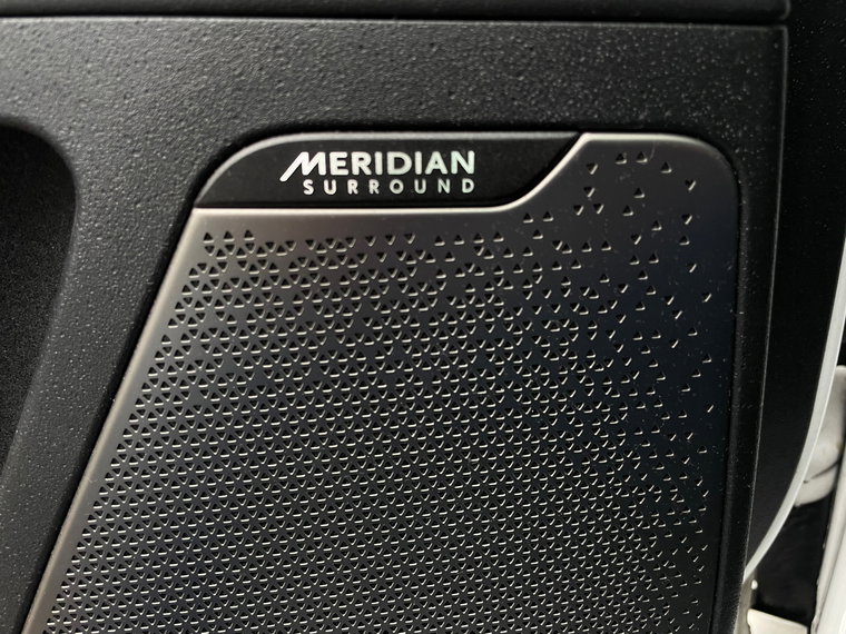 Vehicle Image 19