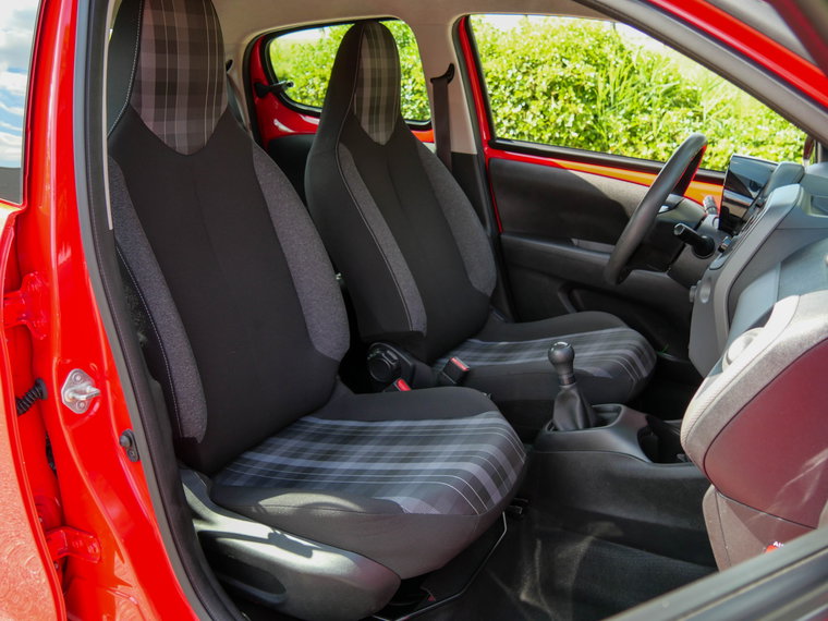 Vehicle Image 4