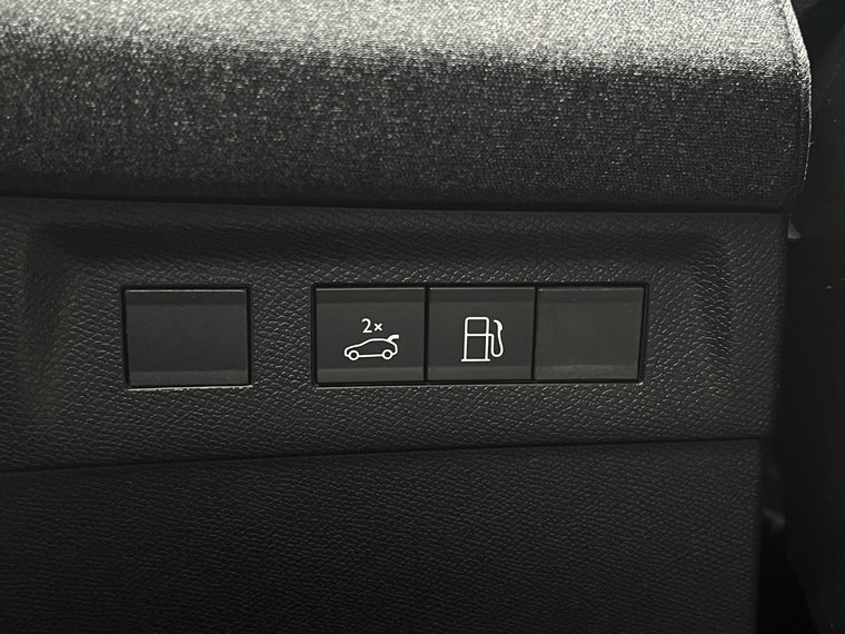 Vehicle Image 27