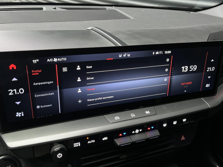 Vehicle Image 37