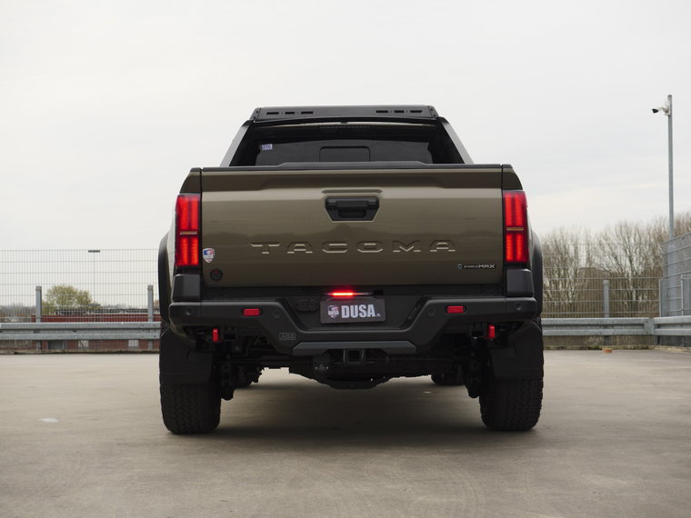 Vehicle Image 23