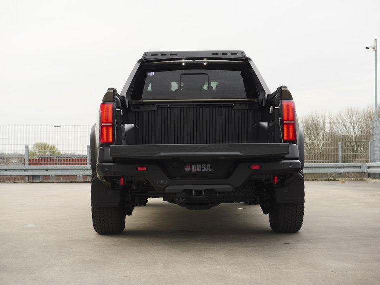 Vehicle Image 28