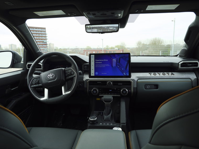 Vehicle Image 35