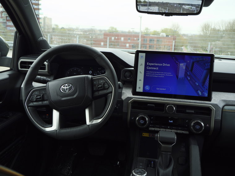 Vehicle Image 36