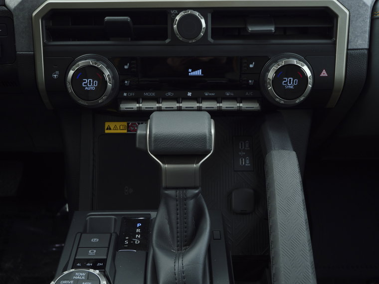 Vehicle Image 46