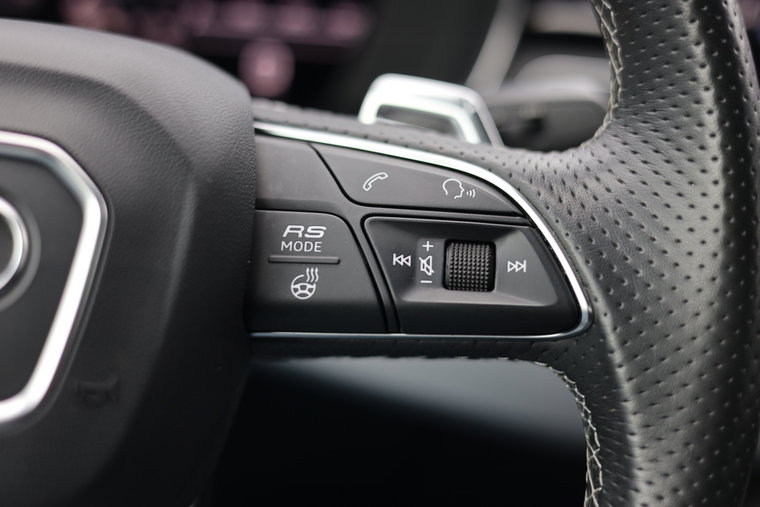 Vehicle Image 26