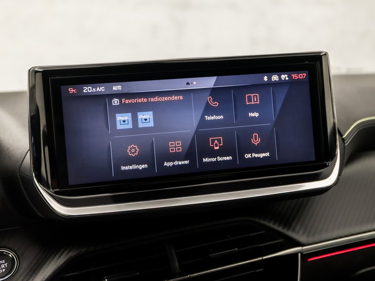 Vehicle Image 25