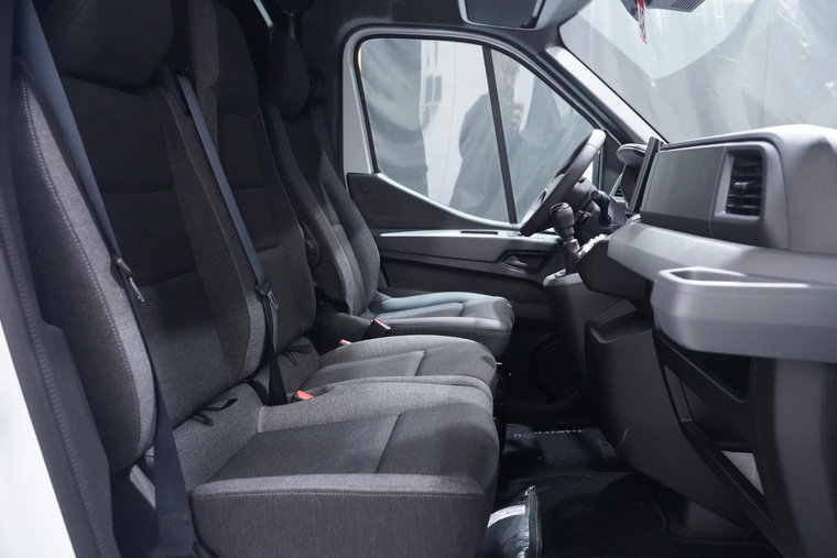 Vehicle Image 19