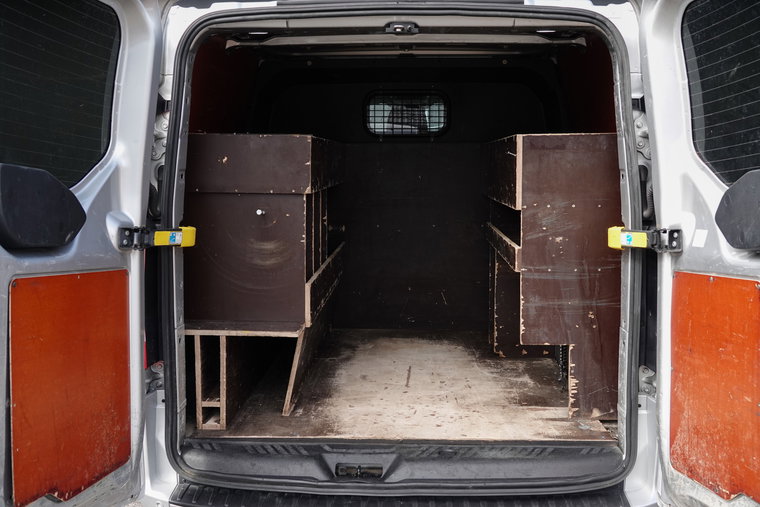 Vehicle Image 21