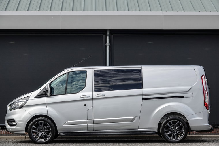 Vehicle Image 4