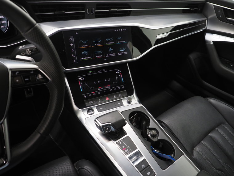 Vehicle Image 35
