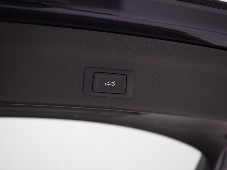 Vehicle Image 40