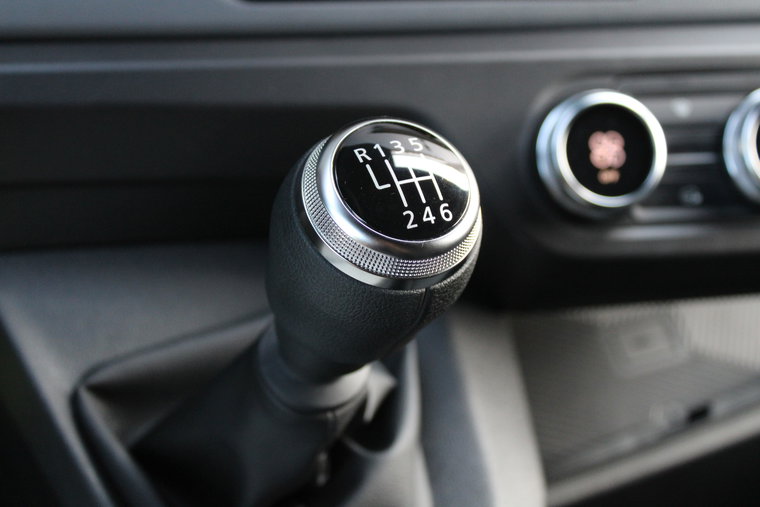 Vehicle Image 25