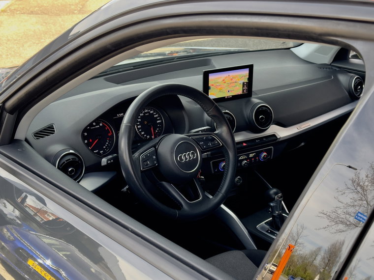 Vehicle Image 21