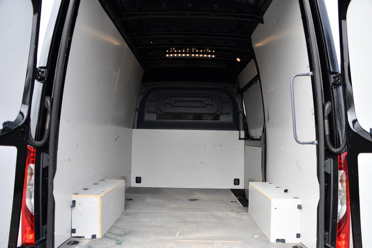 Vehicle Image 35
