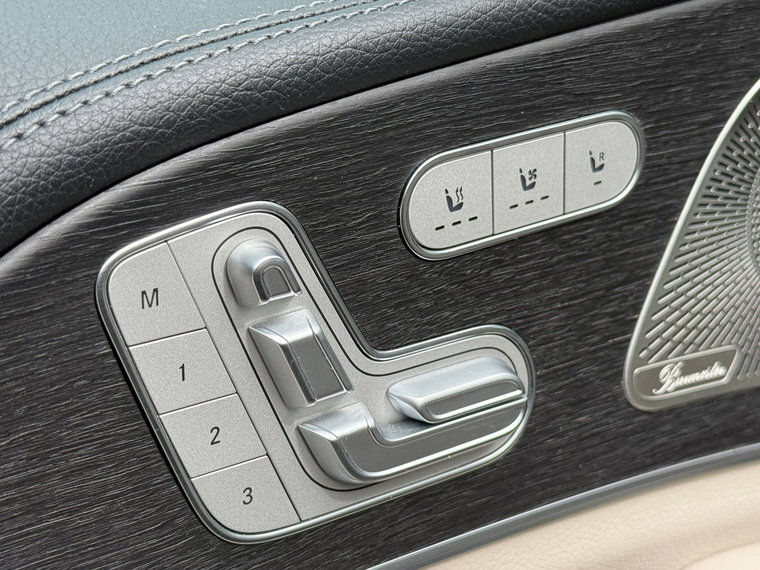 Vehicle Image 40
