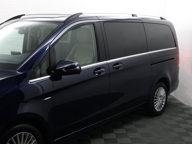 Vehicle Image 28
