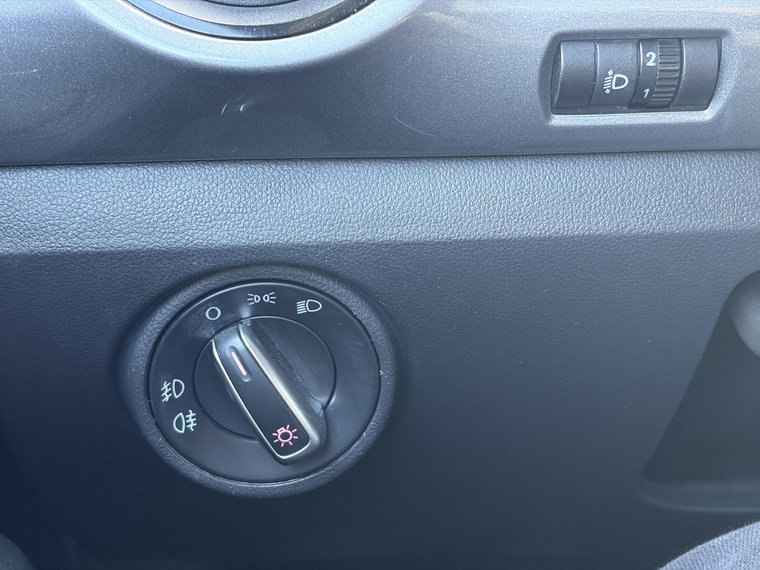 Vehicle Image 27