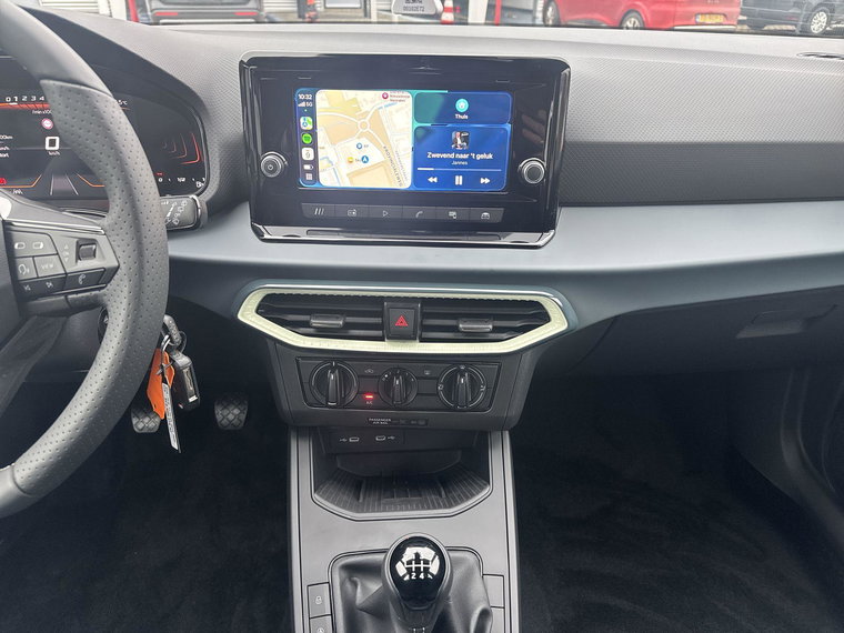 Vehicle Image 27