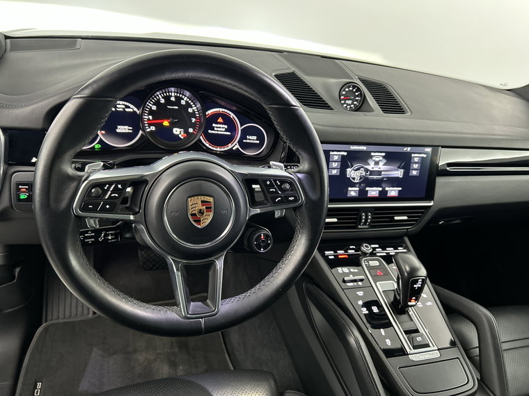 Vehicle Image 35
