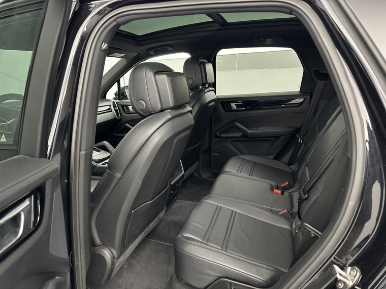 Vehicle Image 37