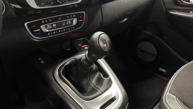 Vehicle Image 41