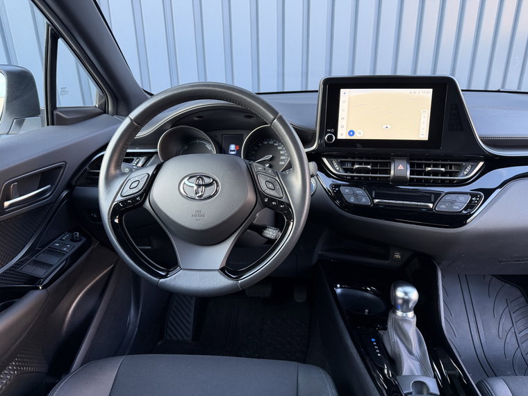 Vehicle Image 16