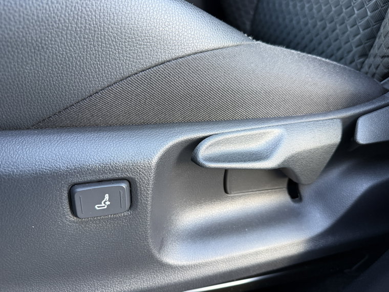 Vehicle Image 36