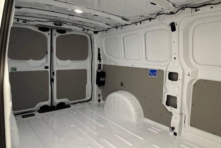 Vehicle Image 12