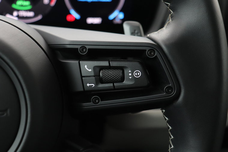 Vehicle Image 45