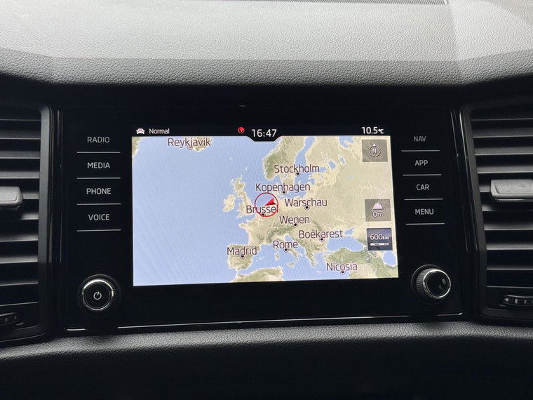 Vehicle Image 15