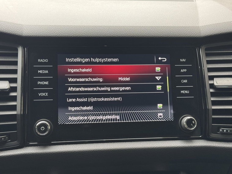 Vehicle Image 32