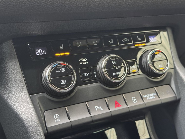 Vehicle Image 38