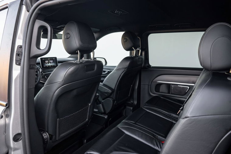 Vehicle Image 11