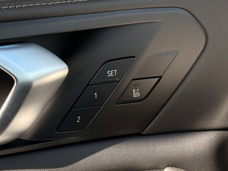 Vehicle Image 29
