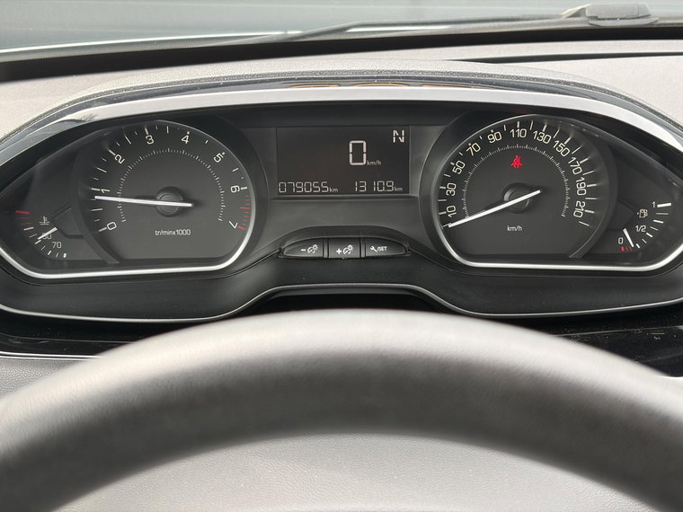 Vehicle Image 24