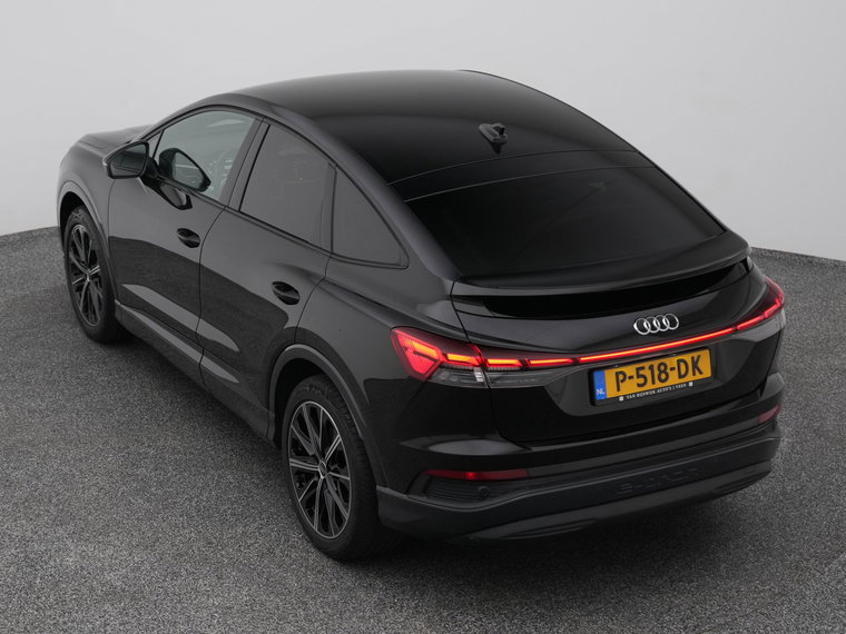 Vehicle Image 26