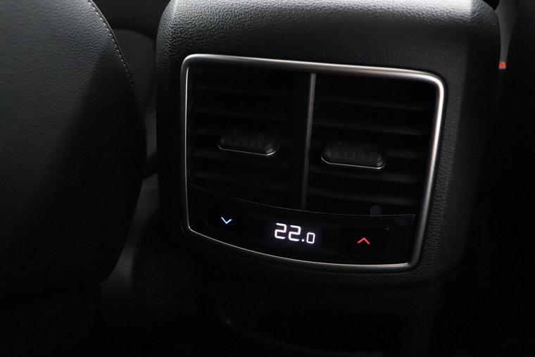 Vehicle Image 47