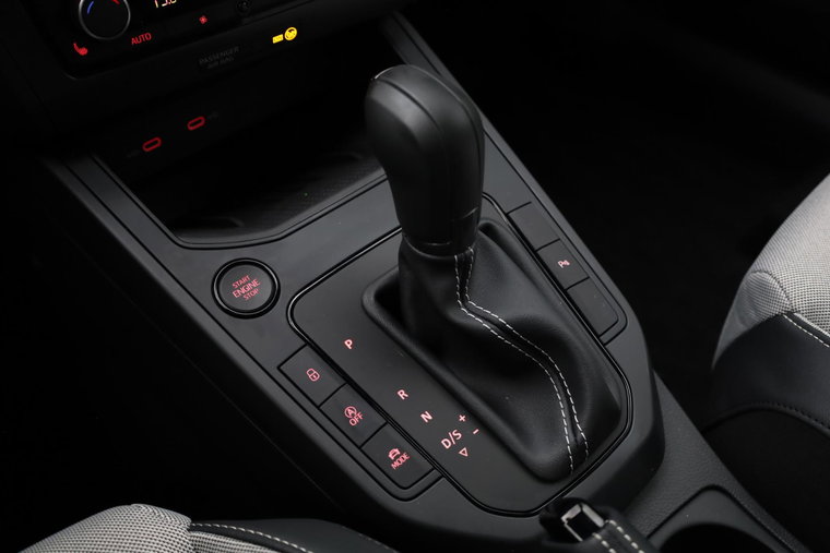 Vehicle Image 34