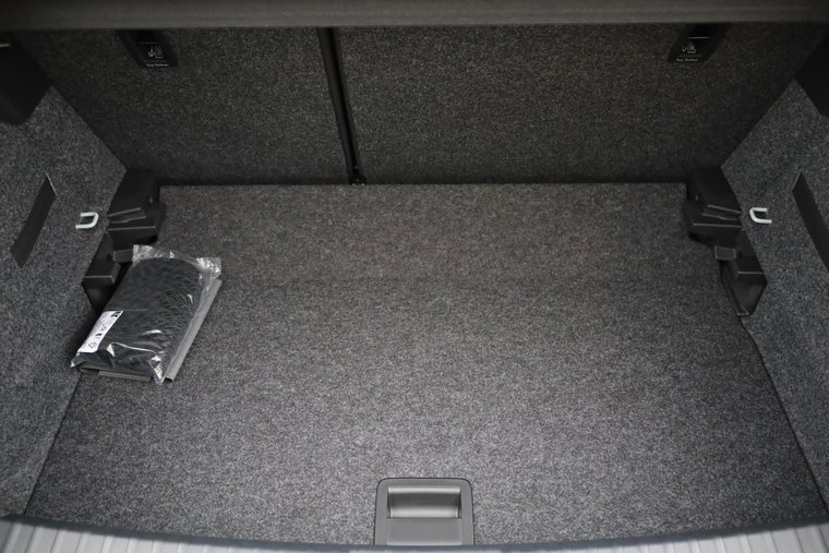 Vehicle Image 37