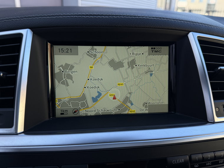 Vehicle Image 26