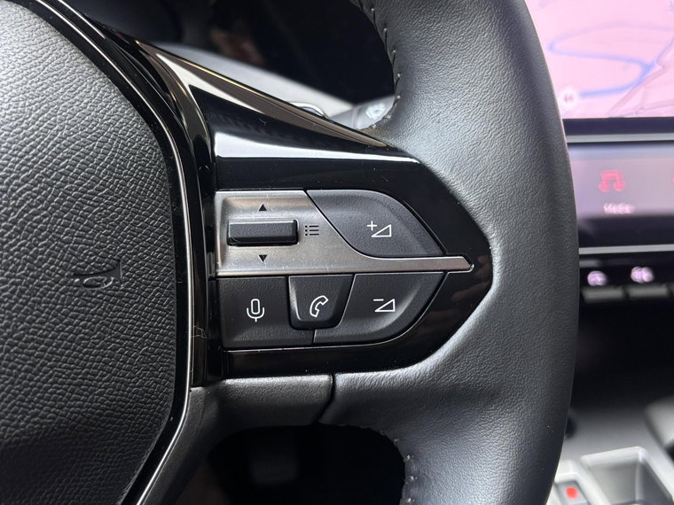 Vehicle Image 27