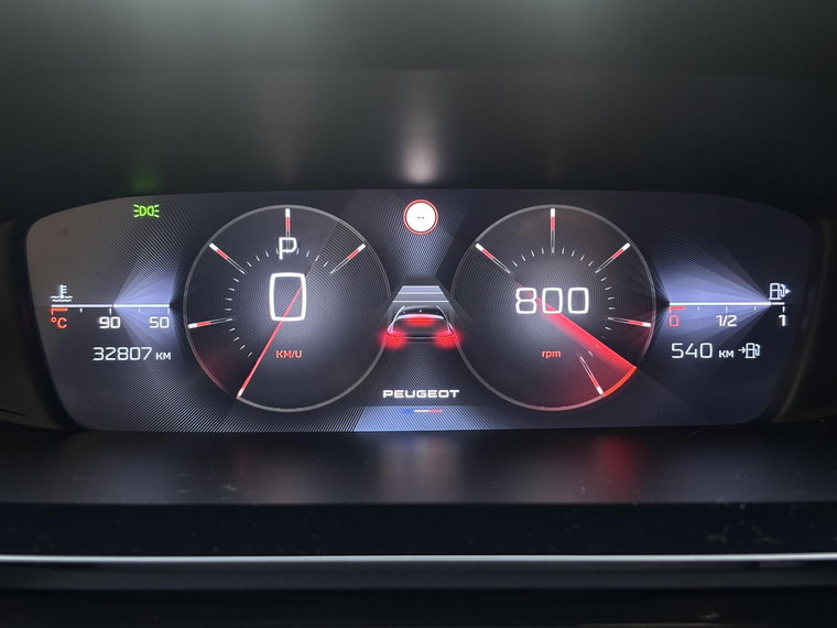 Vehicle Image 32